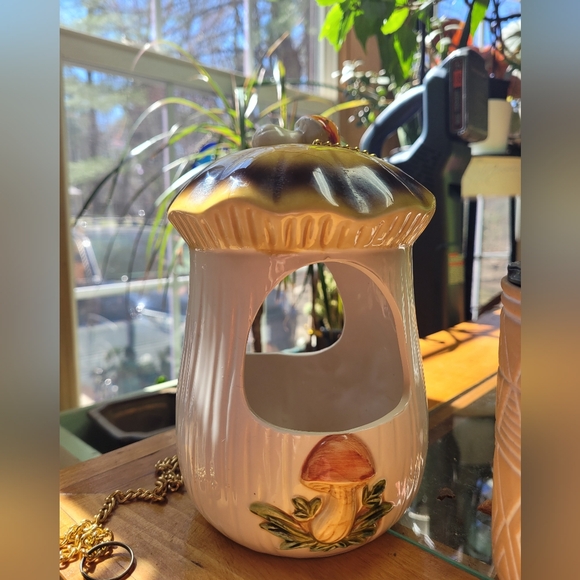 Sear Roebuck and Co 1978 Merry Mushroom - Picture 2 of 6